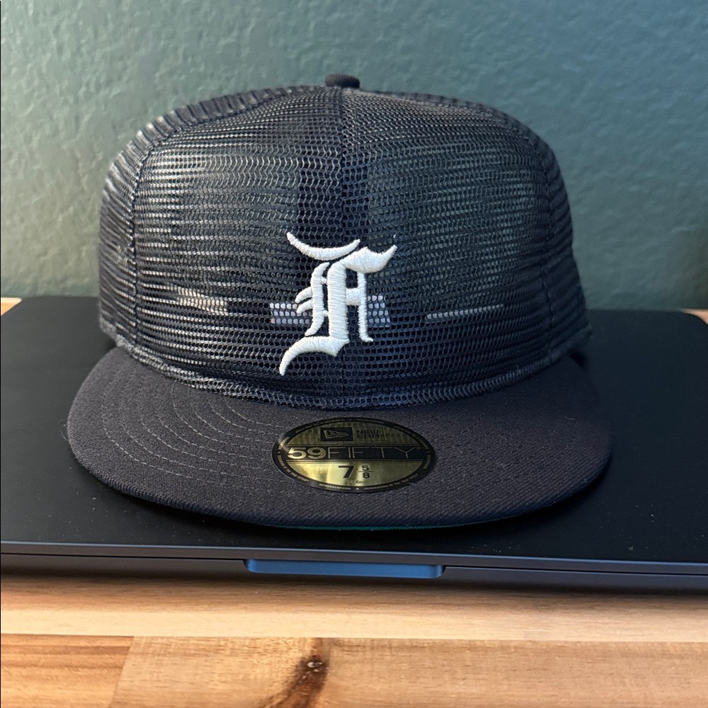 Essentials Fear of God x New Era fitted hat brand new never been worn